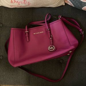 Michael Kors dark fuschia shoulder handbag purse